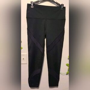 Aerie Chill Play Move Large Black Mesh Cut out Active Leggings